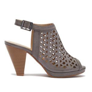 Winning Peep Toe Lasercut Sandal